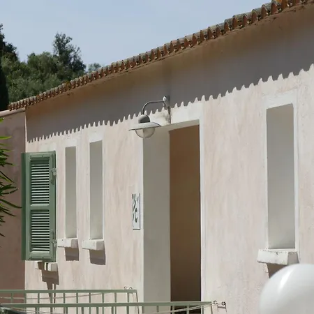 Residenza L 'alivetu 3*