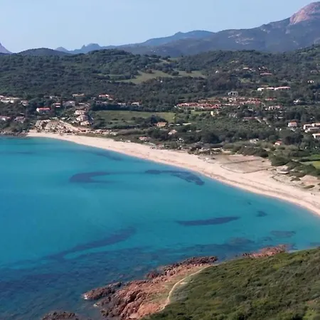 Residenza L 'alivetu アパートホテル 4*