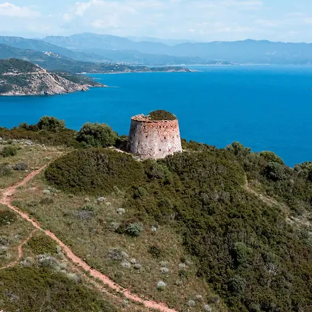 Residenza L 'alivetu 4* カルジェーズ