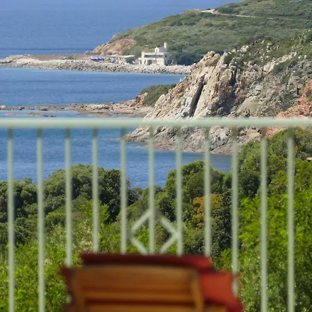 アパートホテル Residenza L 'alivetu 4*