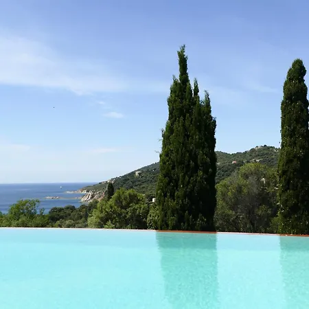 Residenza L 'alivetu Апарт-отель 4*