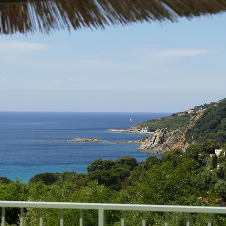 Residenza L 'alivetu 4*