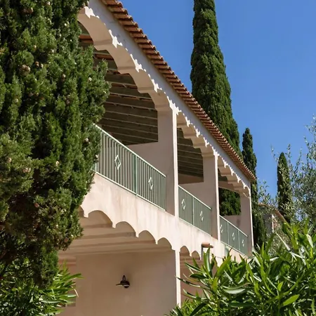 Residenza L 'alivetu Апарт-отель 4*