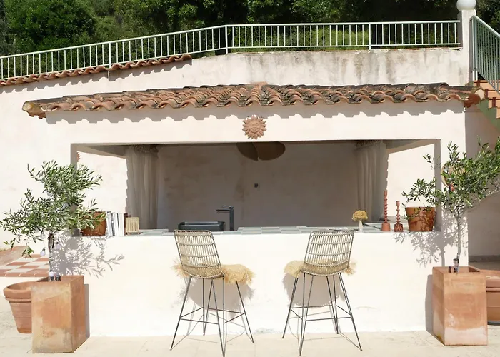 Residenza L 'alivetu Aparthotel 4*