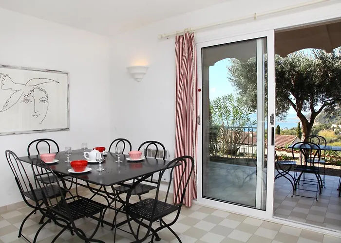 Residenza L 'alivetu Aparthotel 4*