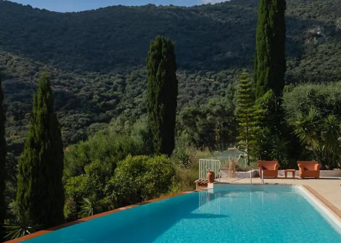 Residenza L 'alivetu Aparthotel 4*